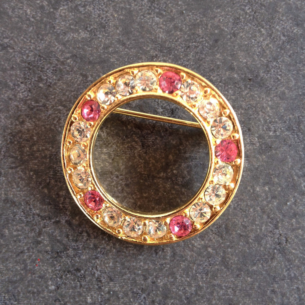 Vintage Rhinestone Circle Pin by Trifari
